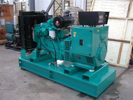 元宝山200kw康明斯柴油发电机组图片 元宝山200kw康明斯柴油发电机组图片